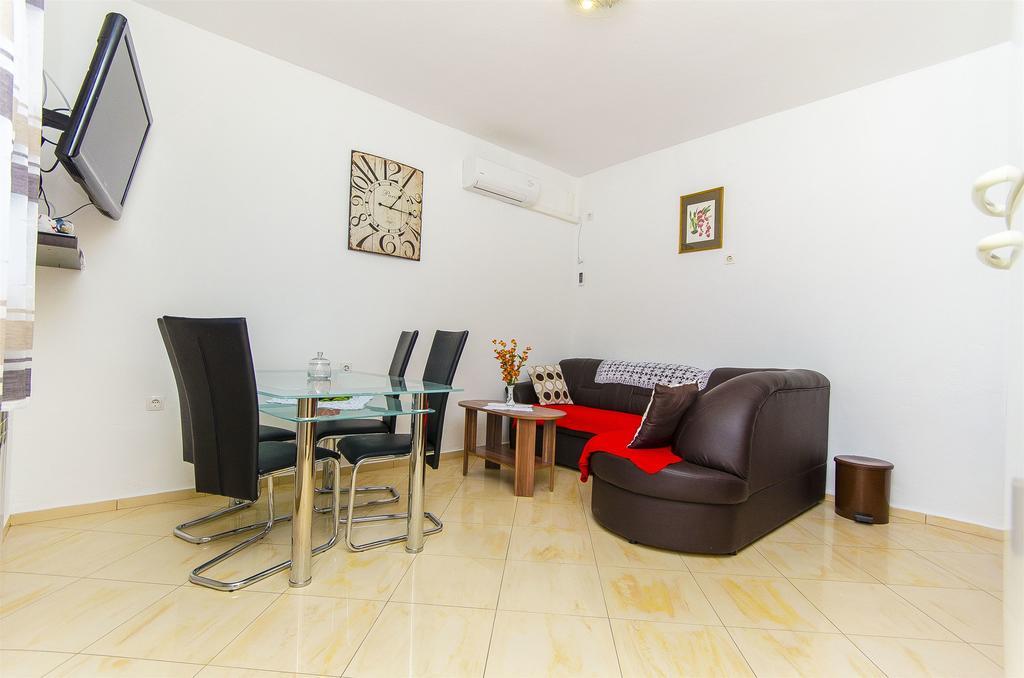 Apartment Marijana Трогір Екстер'єр фото